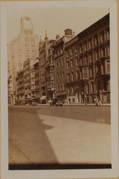 Manhattan: 57th Street - 5th Avenue, 1928–1938