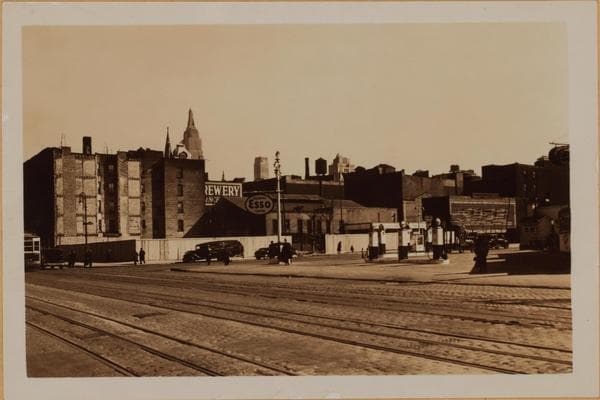 Manhattan: 11th Avenue - 41st Street, 1932–1935