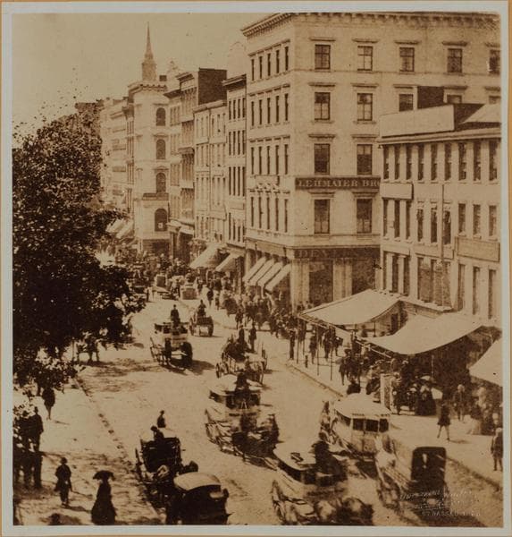 Manhattan: Broadway - Warren Street, 1870