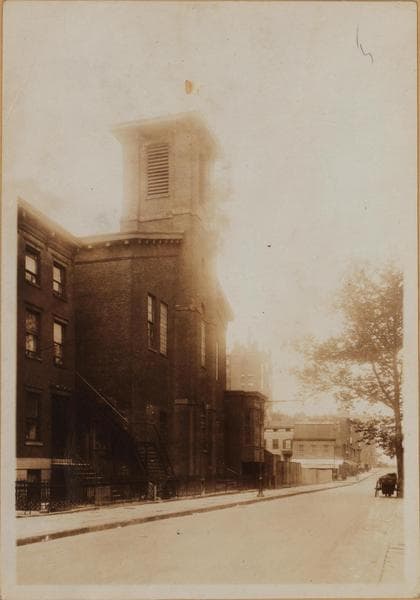 Brooklyn: Cranberry Street - Henry Street, 1922–1938