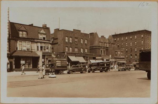 Manhattan: Lenox Avenue - 130th Street (West), 1932–1938