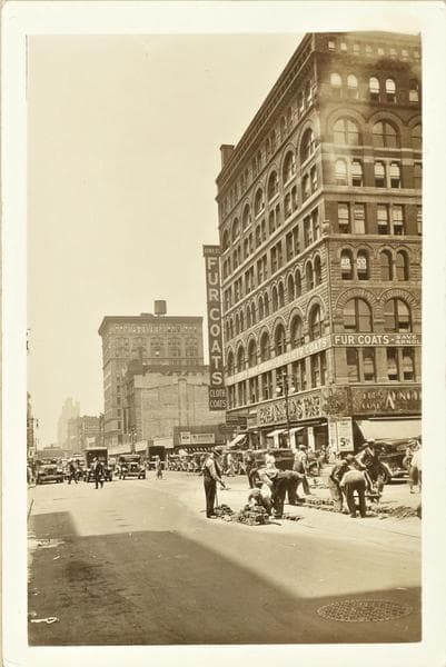 Manhattan: 14th Street - 5th Avenue, 1935