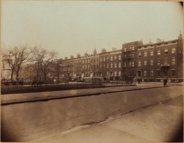 Manhattan: Washington Square North - University Place, 1925