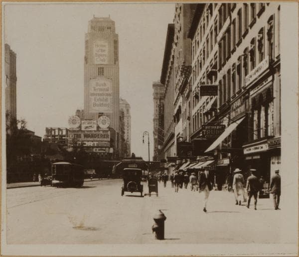 Manhattan: 42nd Street (West) - 5th Avenue., 1916
