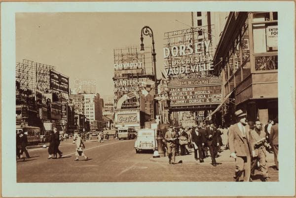 Manhattan: Broadway - 45th Street, 1937