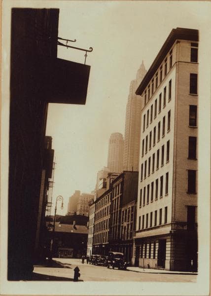 Manhattan: Water Street - Beekman Street, 1939