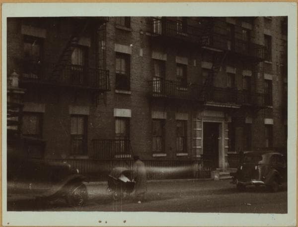 Social conditions - Housing - Views of tenements in poor neighborhoods of Manhattan., 1930