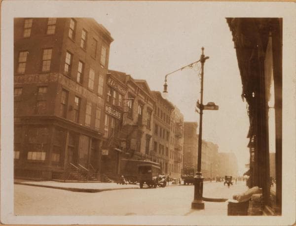 Brooklyn: Henry Street - Cranberry Street, 1924