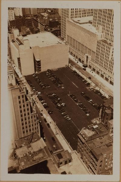 Manhattan: 48th Street (West) - 5th Avenue, 1933