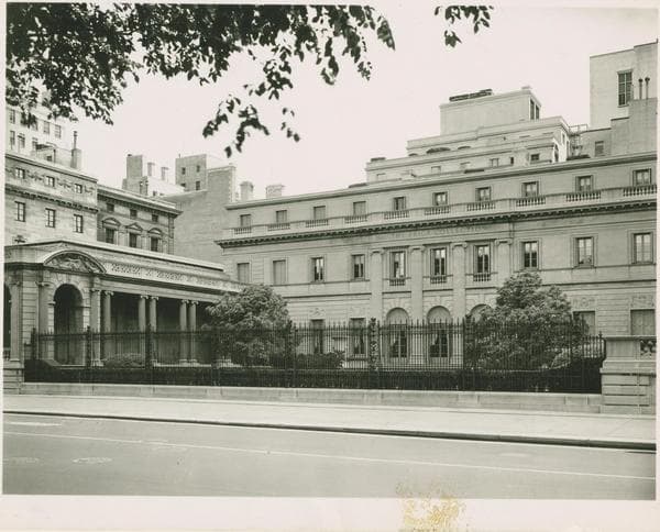 70th Street (East) #1 - Fifth Avenue