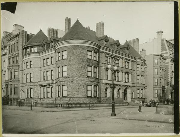 Fifth Avenue - 66th Street