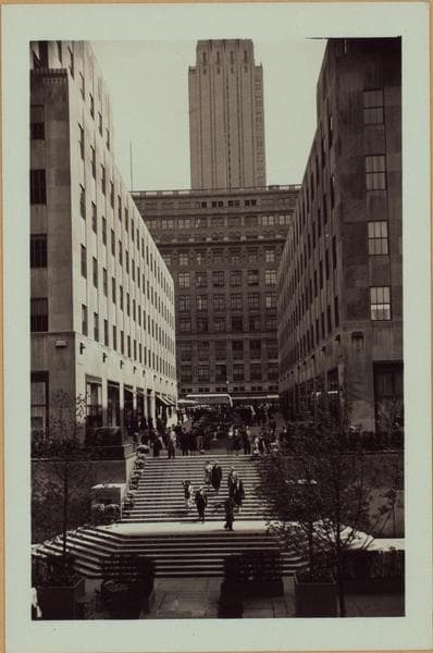 Manhattan: Rockefeller Plaza - 5th Avenue, 1933–1938