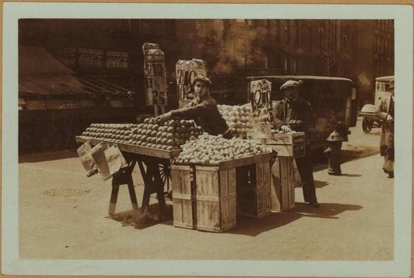 Occupations - Peddlers - Food - Fruit., 1923–1938