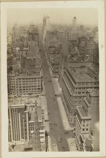 Manhattan: 5th Avenue - 47th Street, 1931–1933