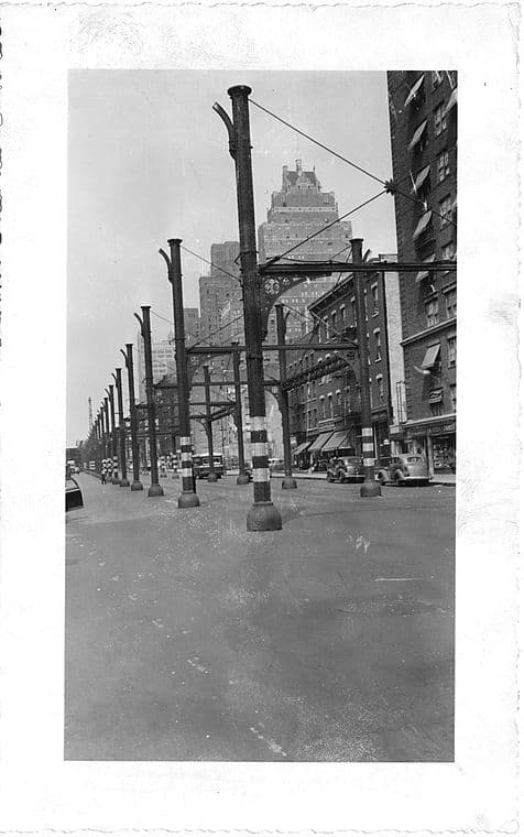2nd Avenue at 38th Street and , North side to , Manhattan, 1942-08-22