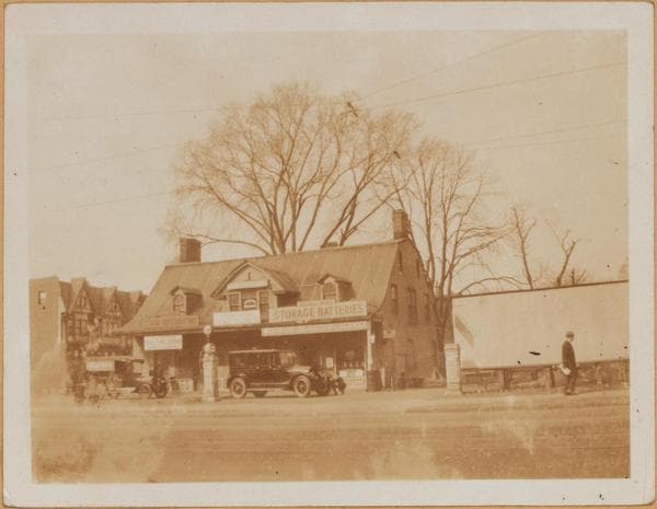 Brooklyn: Flatbush Avenue - Chester Court, 1923–1925