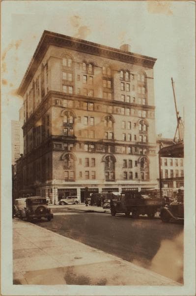 Manhattan: Madison Avenue - 64th Street, 1933