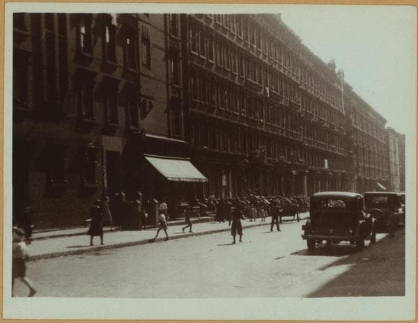 Social conditions - Housing - Views of tenements in poor neighborhoods of Manhattan., 1930