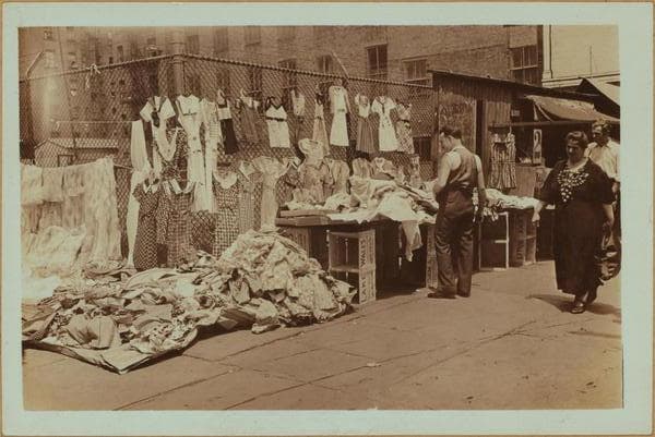Occupations - Peddlers - Clothing - Dry goods., 1934–1935