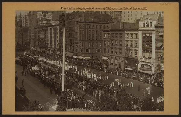 Celebrations - Parades - Municipal events - Suffragette Parade., 1913