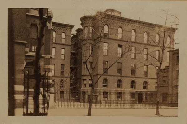 Manhattan: 70th Street - Madison Avenue, 1928