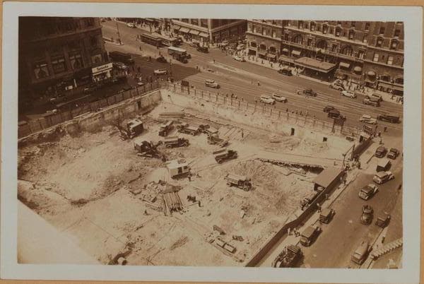 Manhattan: Broadway - 44th Street (West), 1935