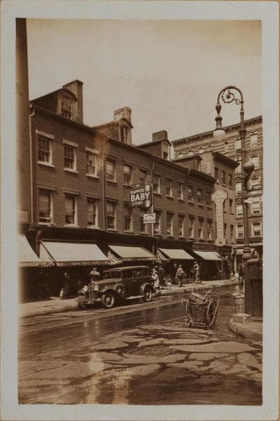 Manhattan: Bleecker Street - Morton Street, 1933