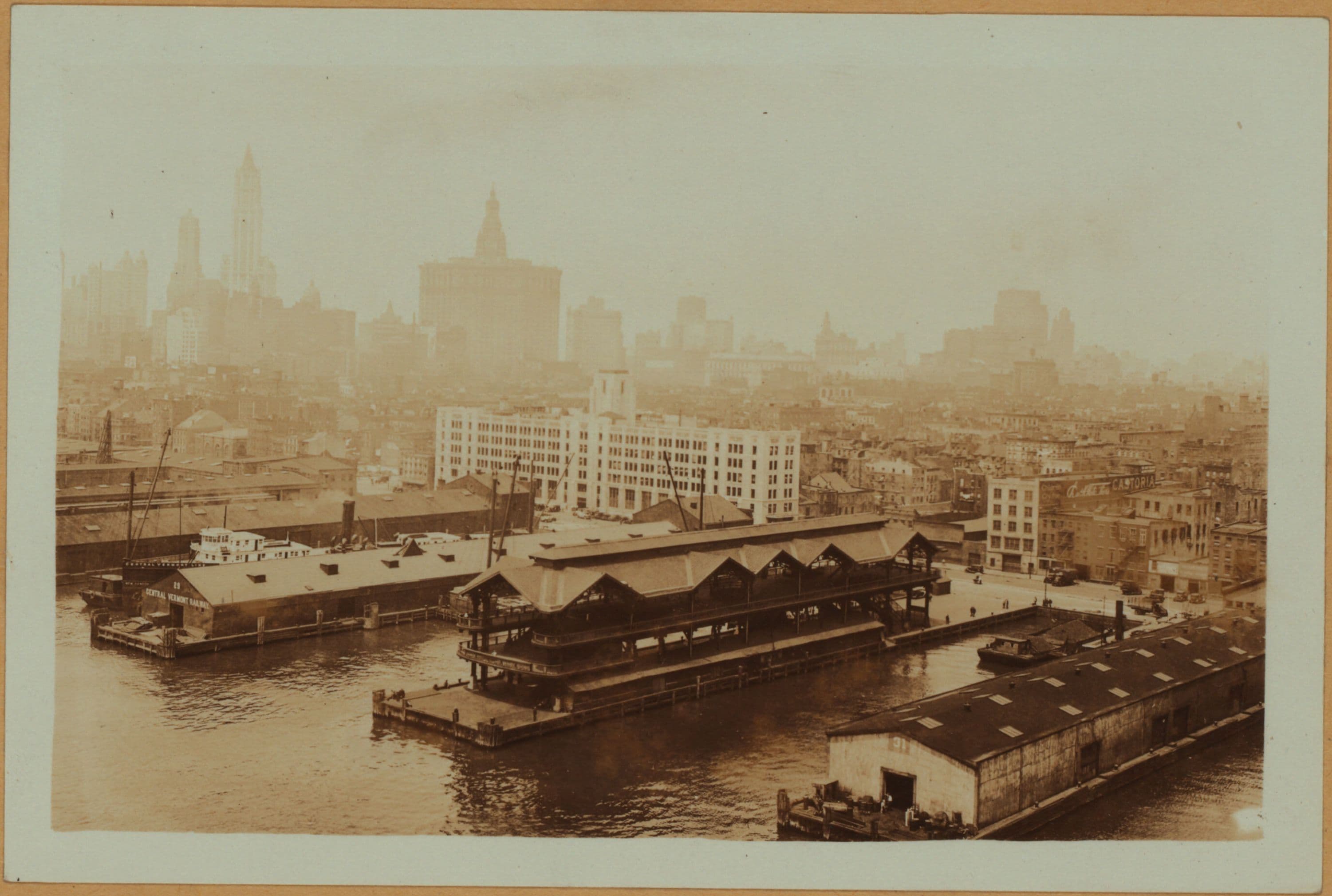 East River - Piers 28-31 - Manhattan - South Street - Pike Street - Market Slip - Catherine Slip., 1932–1937