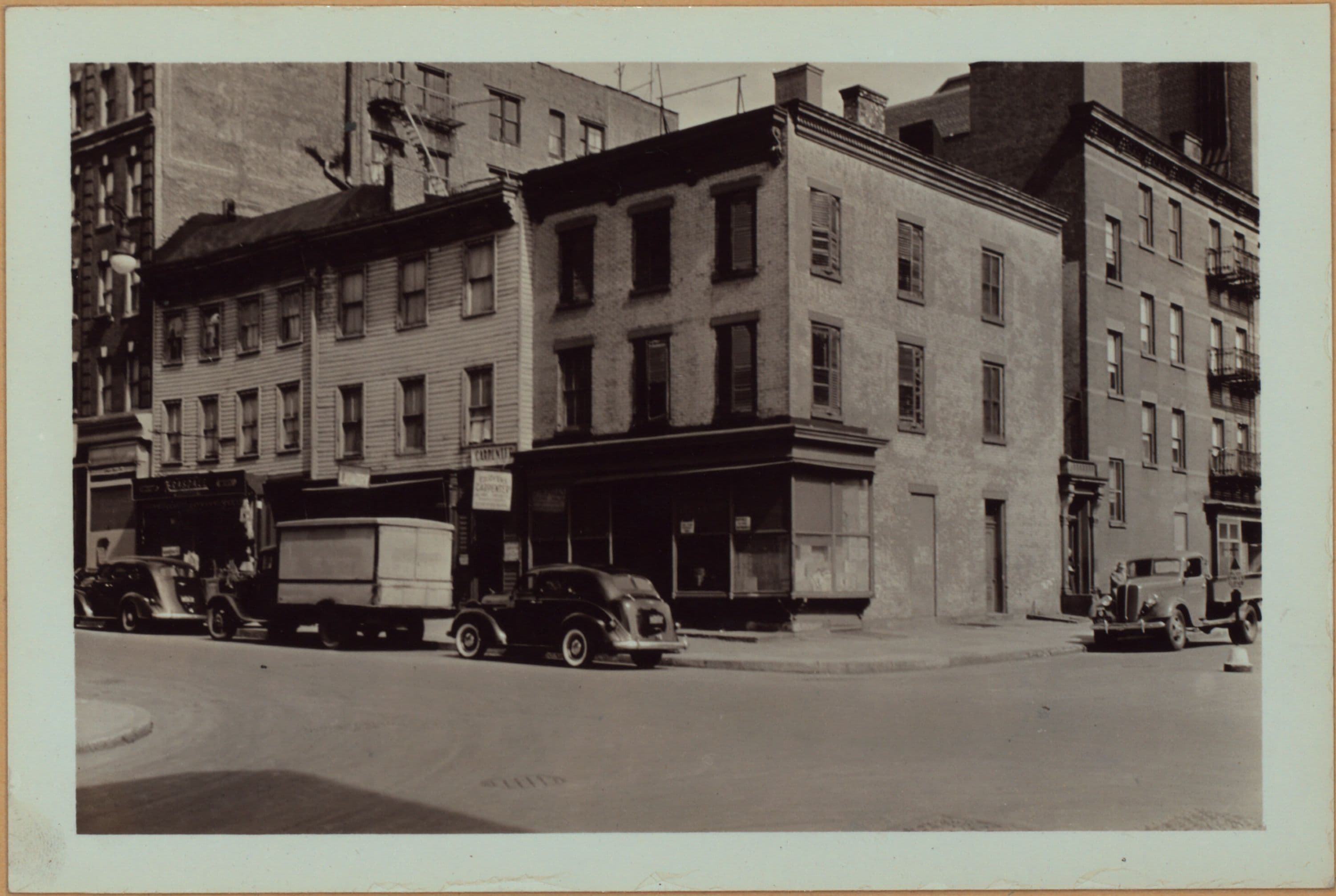 Manhattan: Broadway - 126th Street (West)