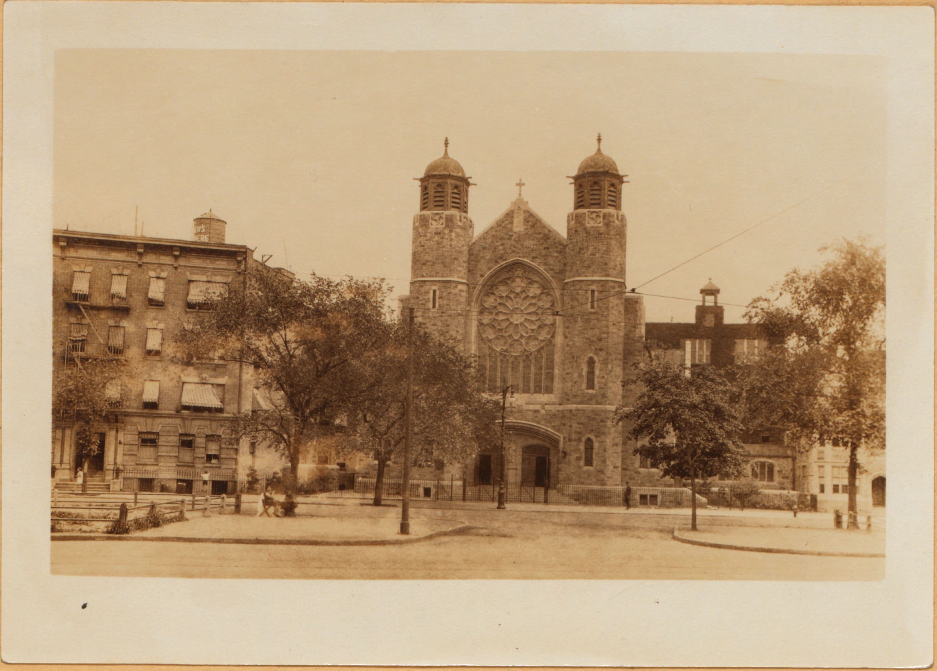 Bronx: Crotona Parkway - 176th Street (East)