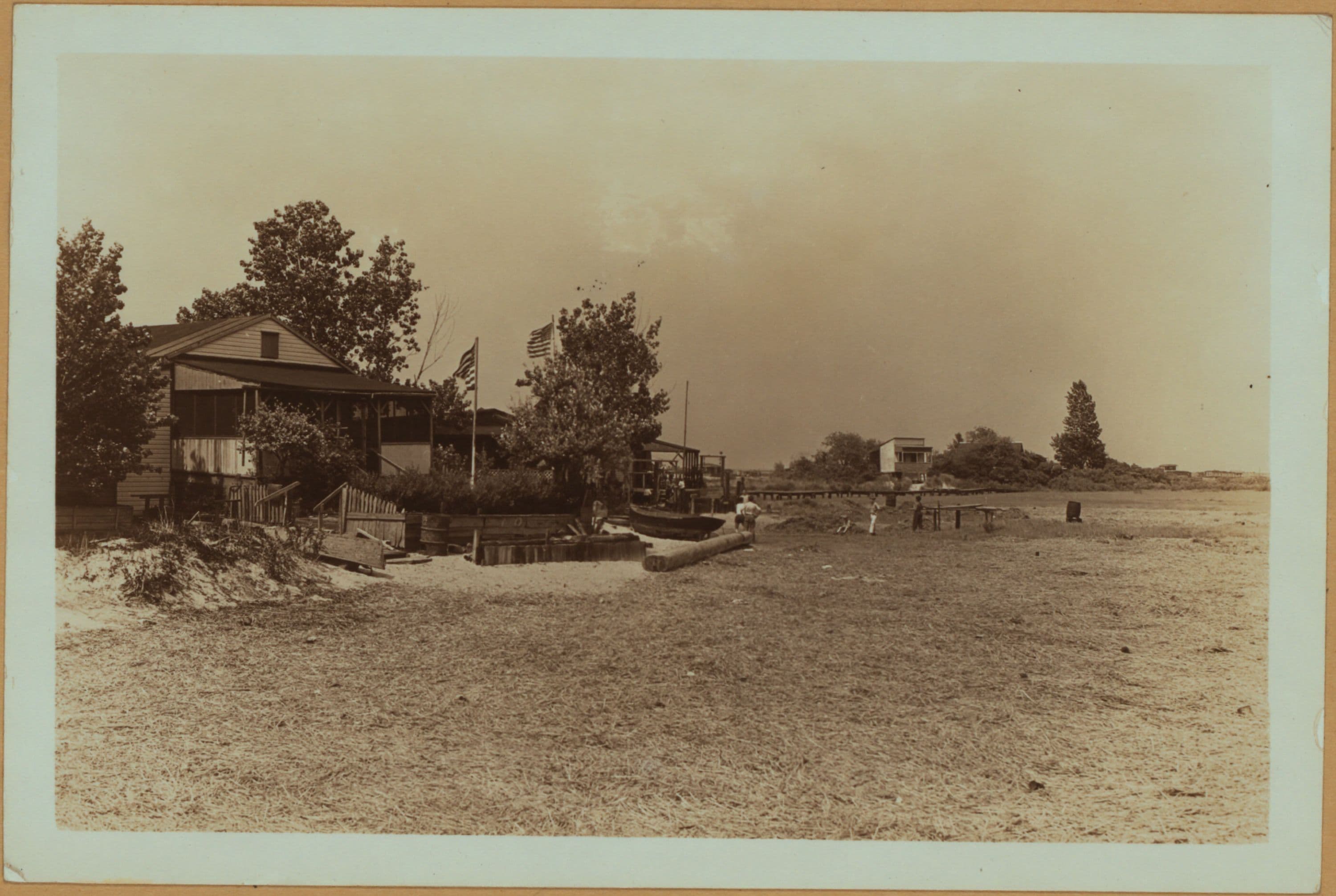 Islands - Plumb Island (Northeastern end) - Brooklyn.