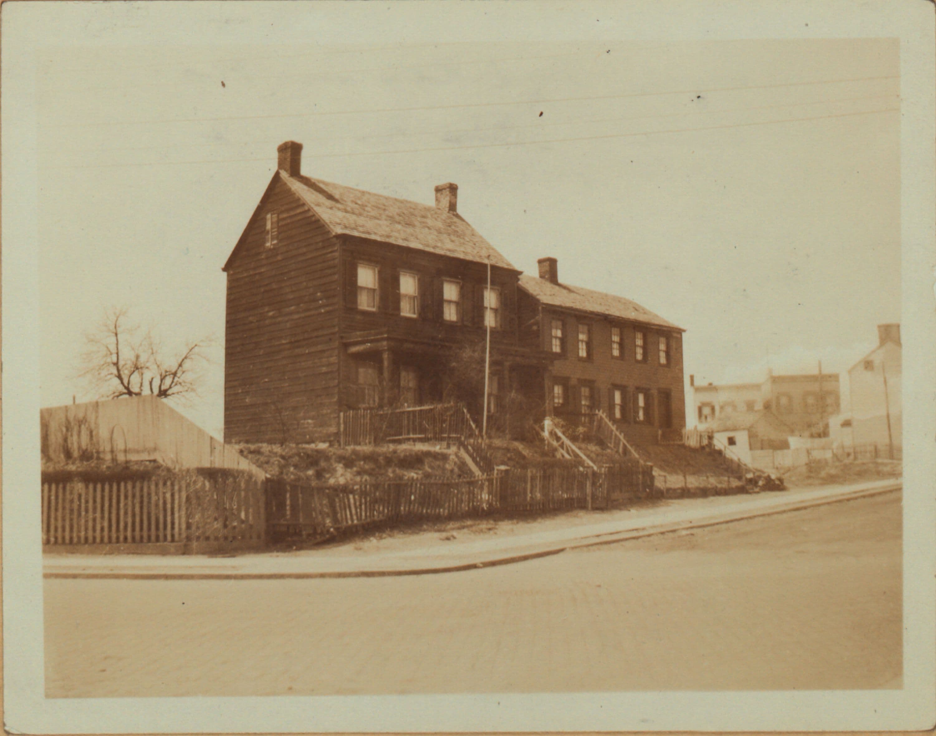 Queens: Newton Road - 47th Street