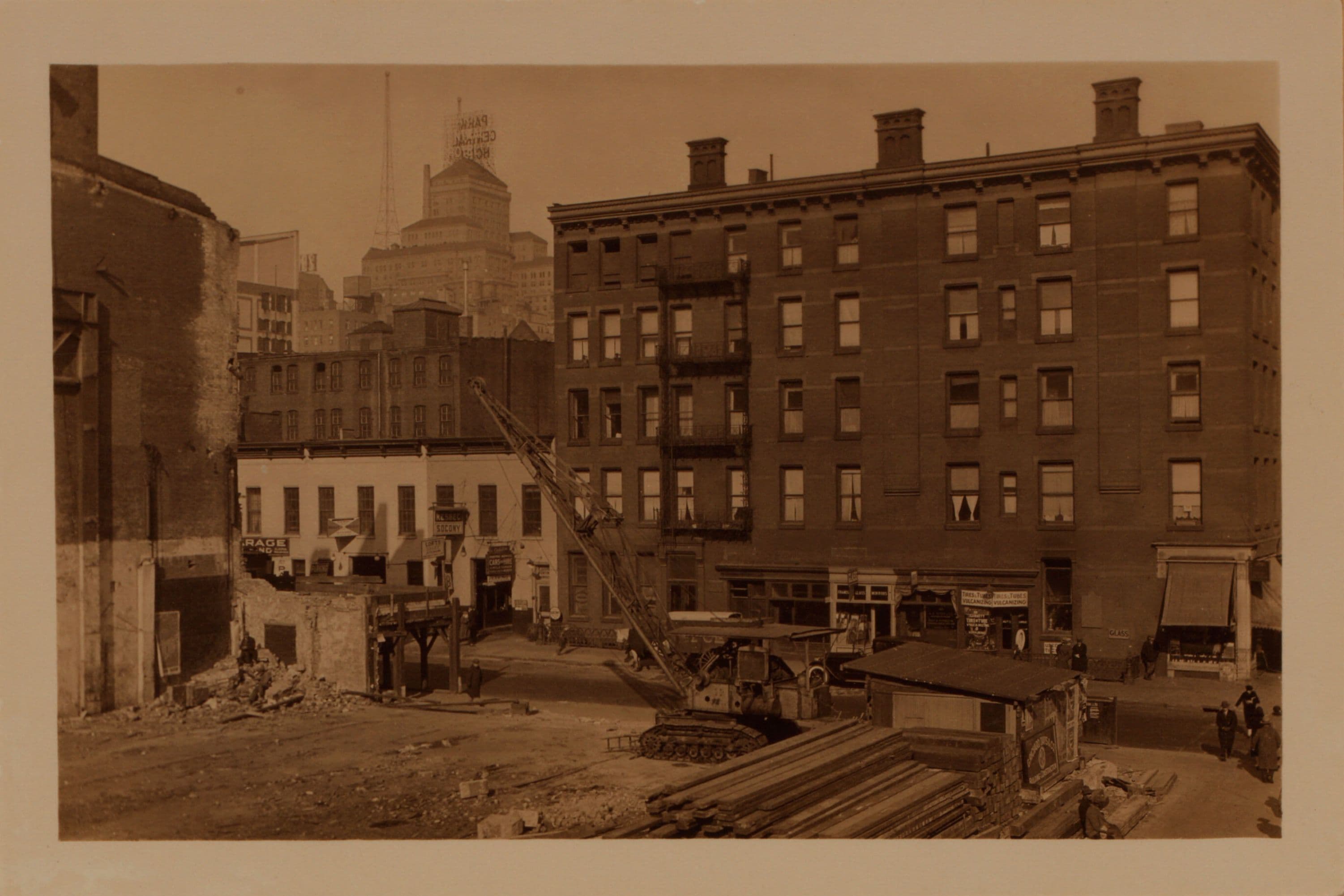 Manhattan: 51st Street (West) - 6th Avenue