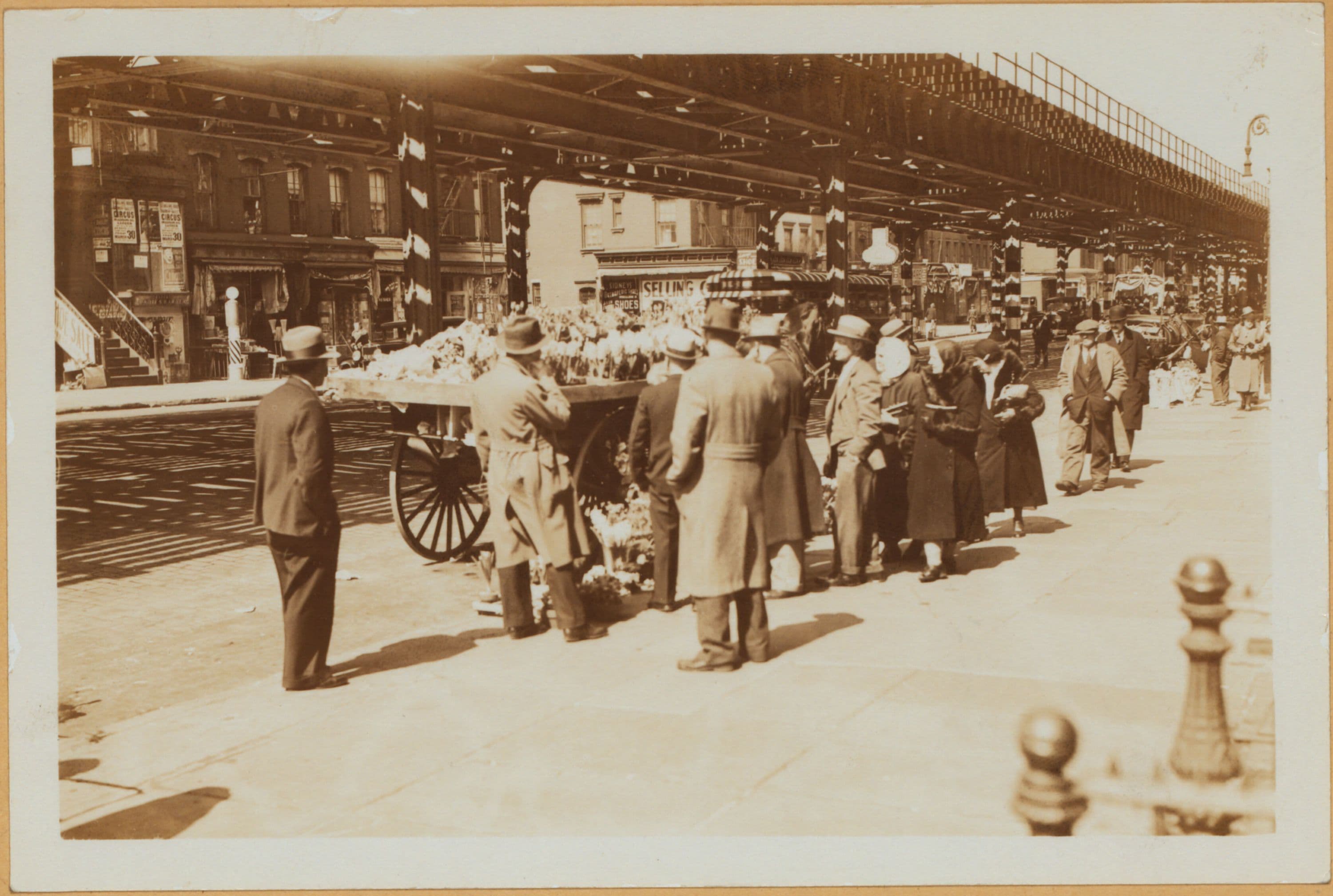 Manhattan: 1st Ave. - 5th St.