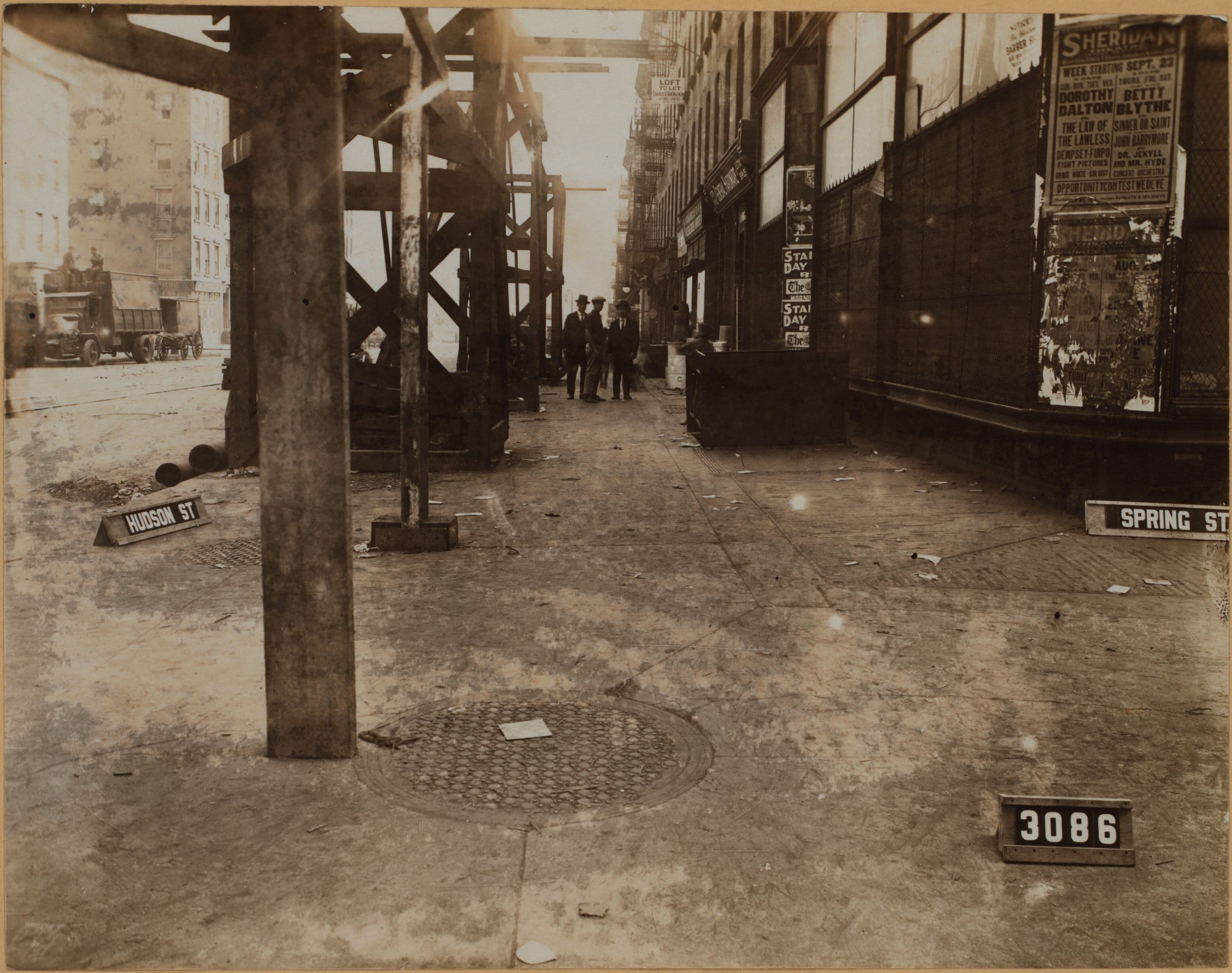 Manhattan: Hudson Street - Spring Street