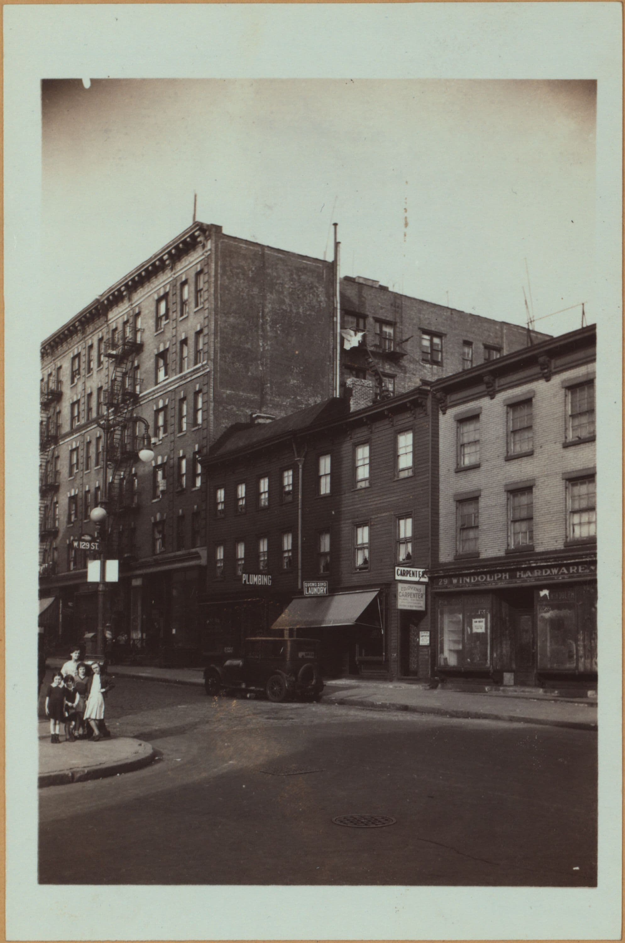 Manhattan: Broadway - 129th Street (West)