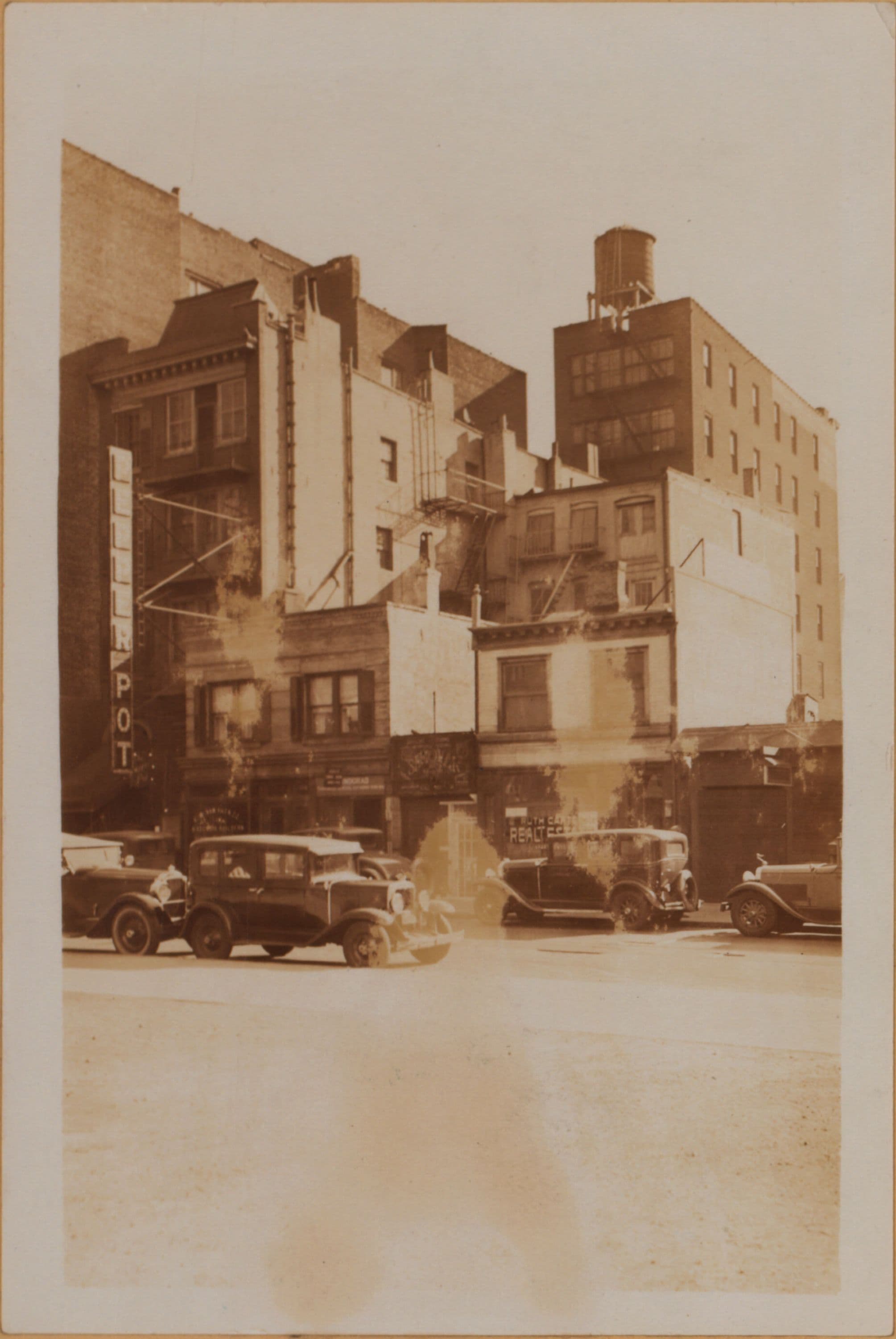 Manhattan: 4th Street (West) - 6th Avenue