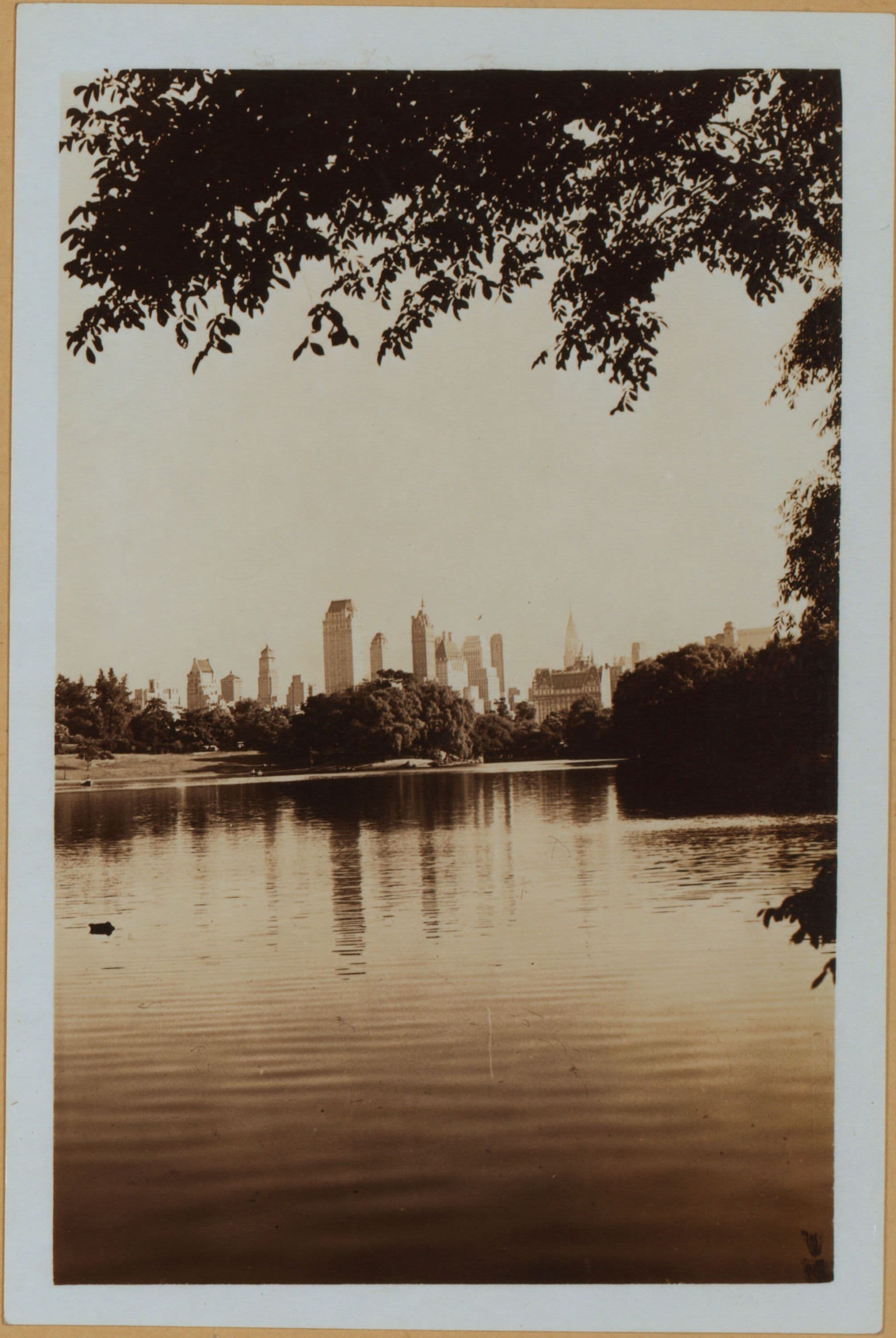 Manhattan: Central Park - The Lake.