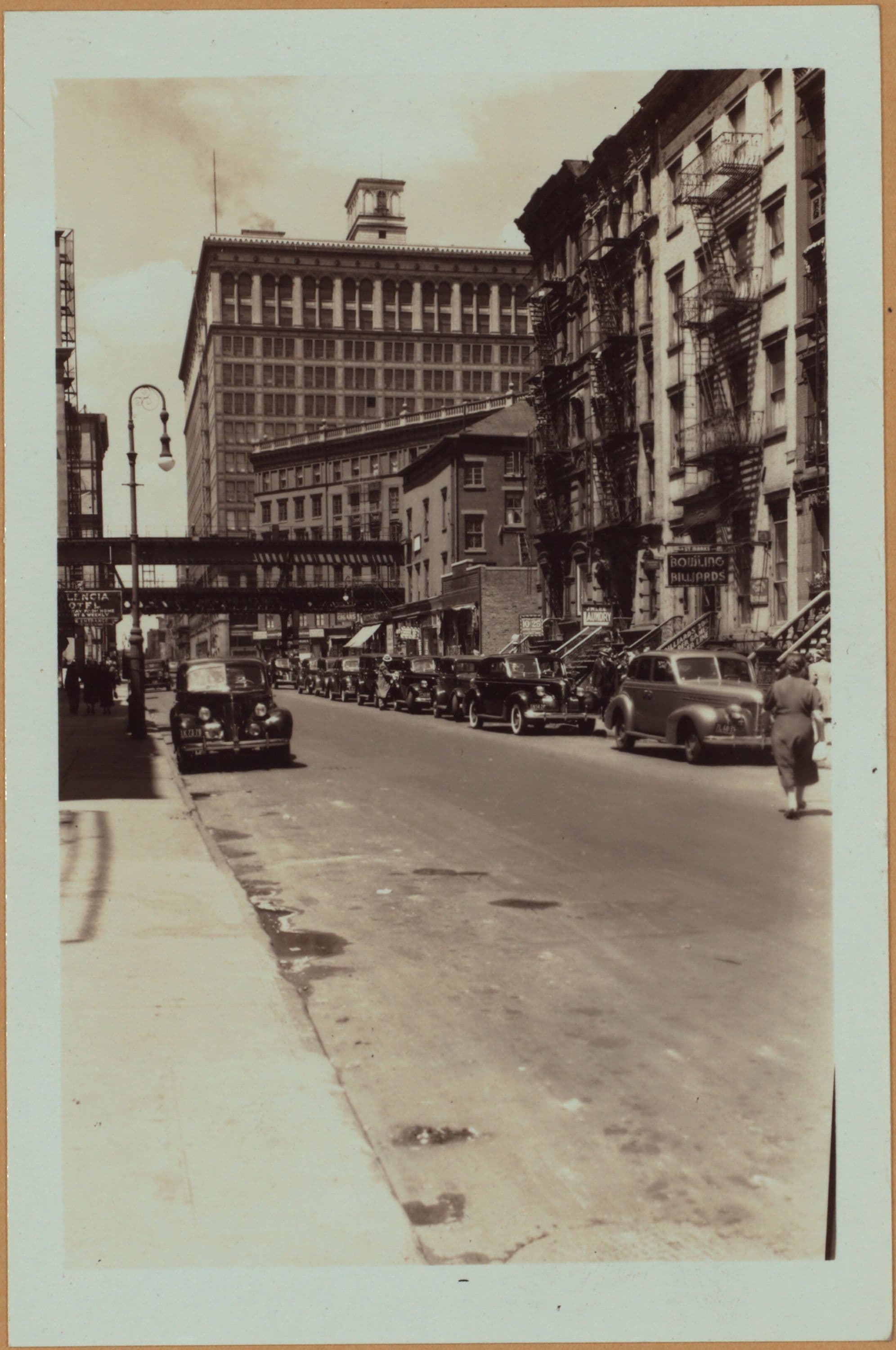 Manhattan: St. Marks Place - 1st Avenue