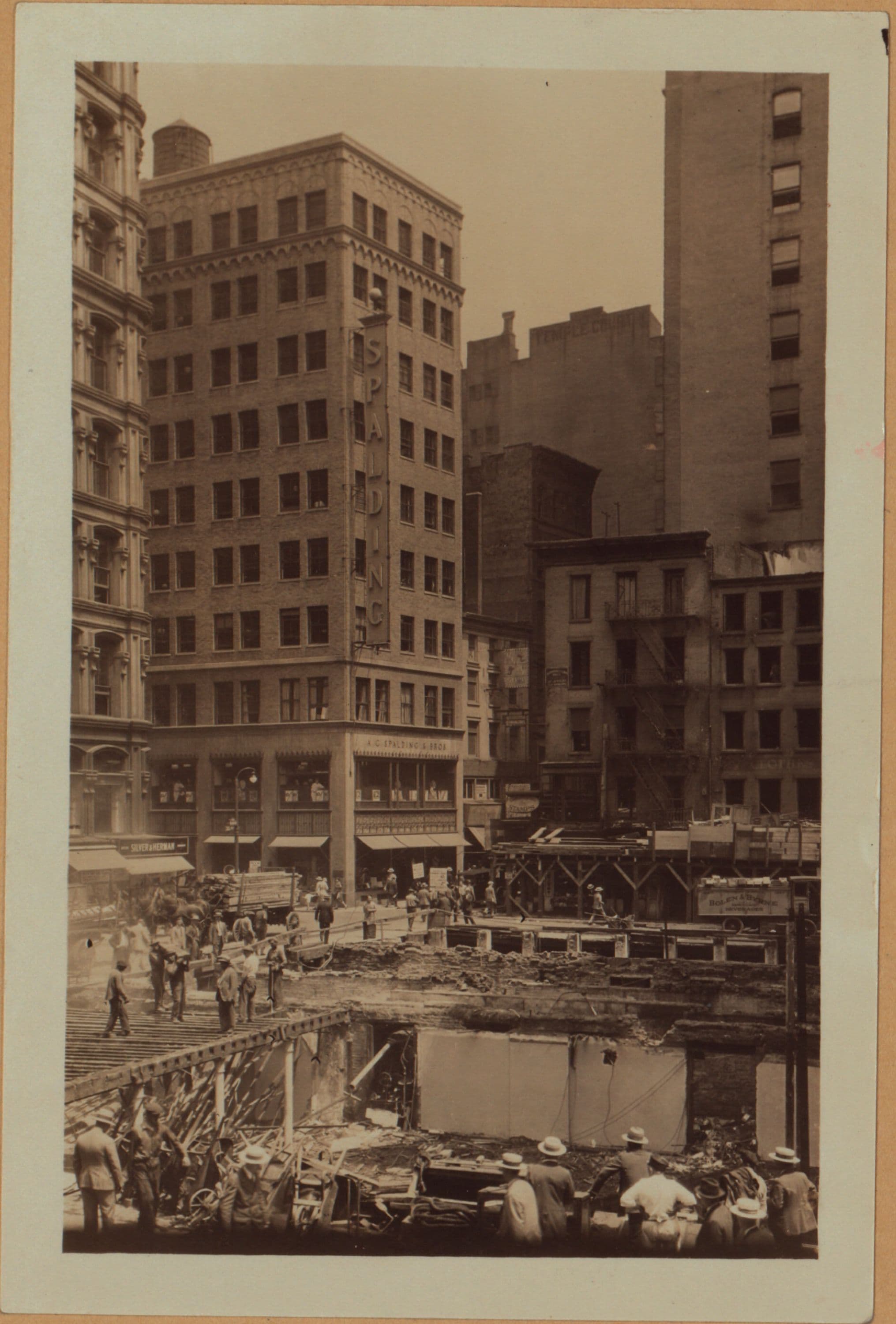 Manhattan: Nassau Street - Ann Street