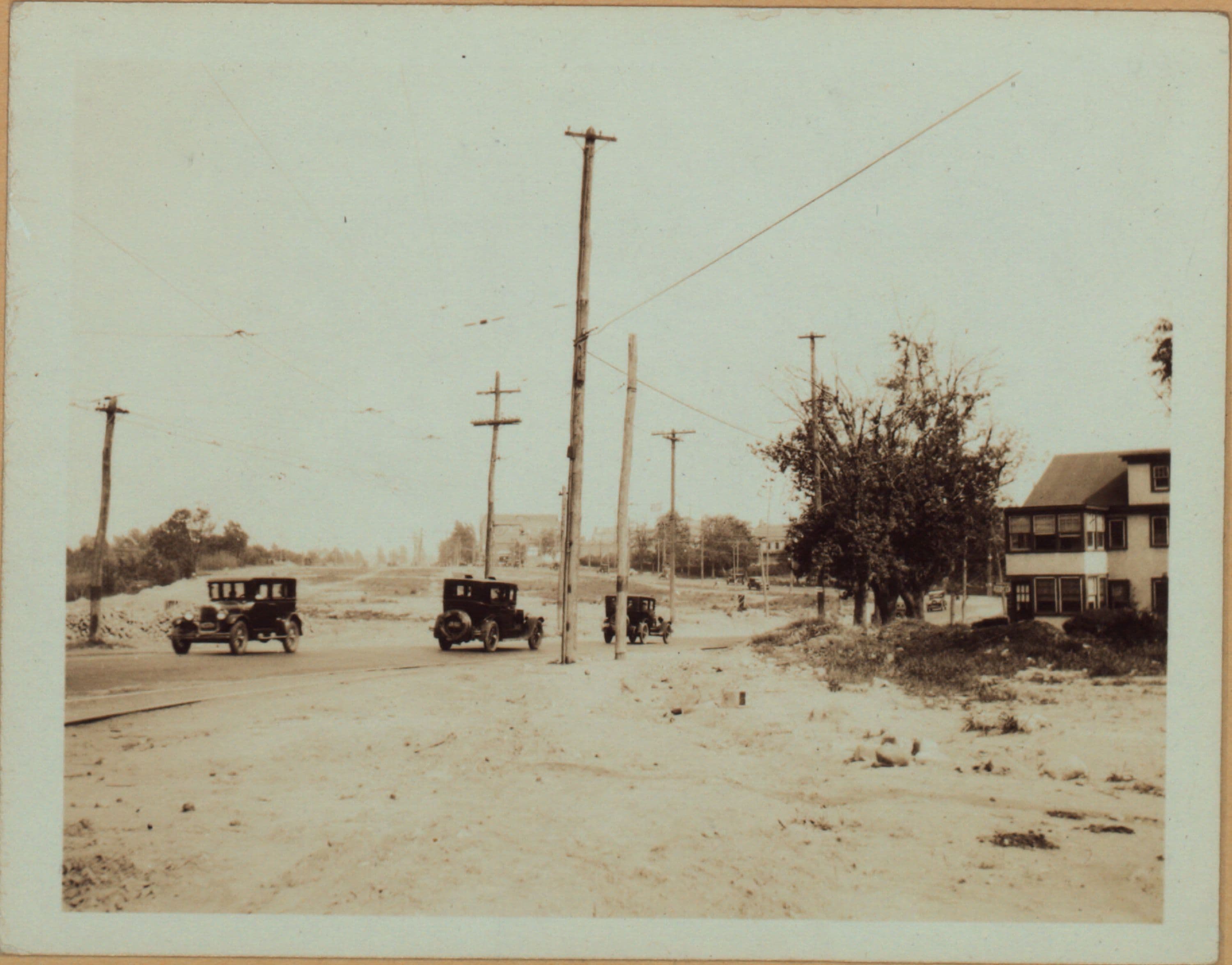 Queens: Queens Boulevard - Yellowstone Boulevard