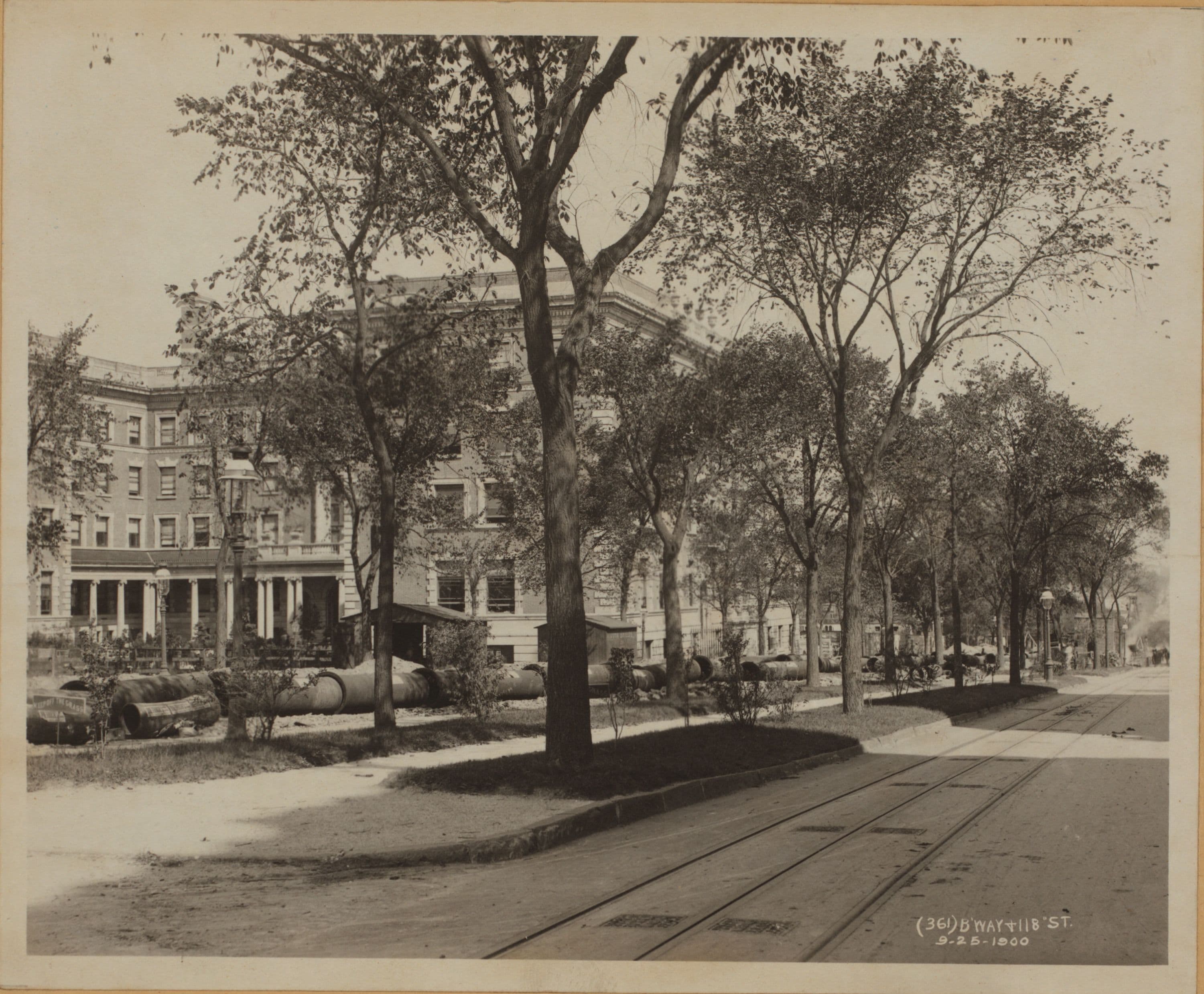 Manhattan: Broadway - 119th Street