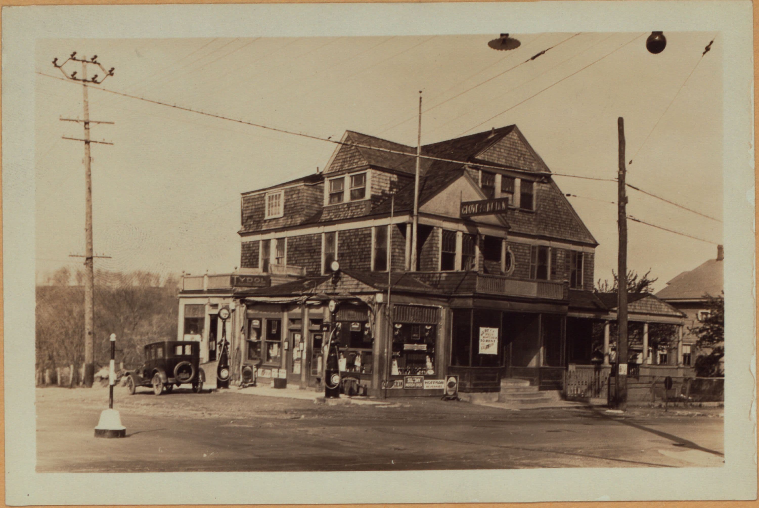 Richmond: Clove Road - Victory Boulevard
