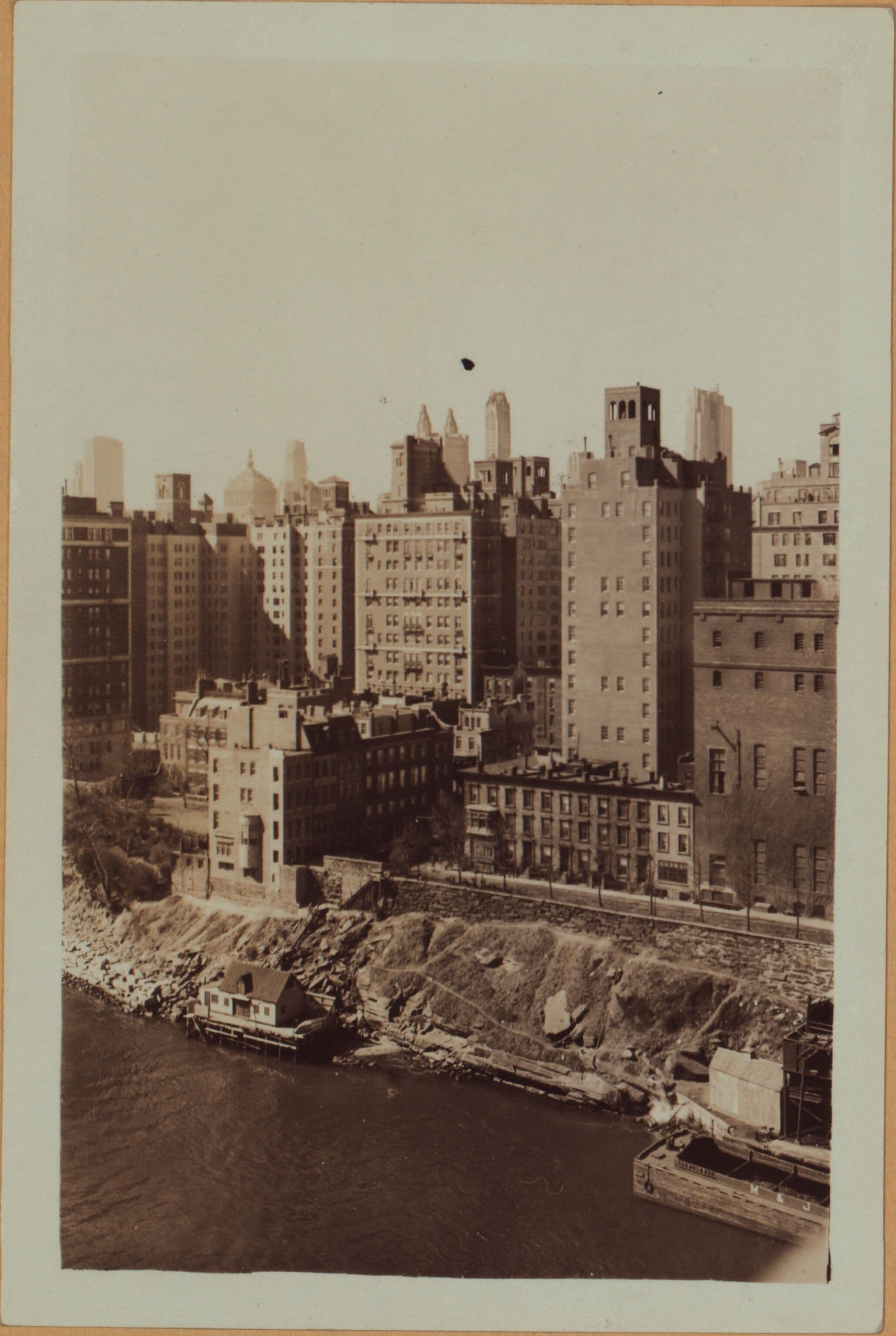 Manhattan: Riverview Terrace - 58th Street (East)