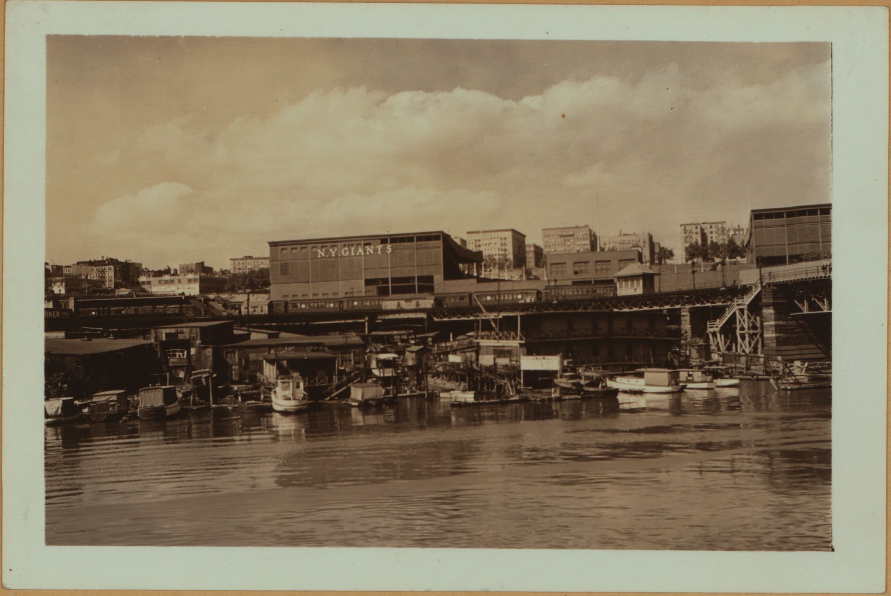 Harlem River - Manhattan - 155th Street (West).