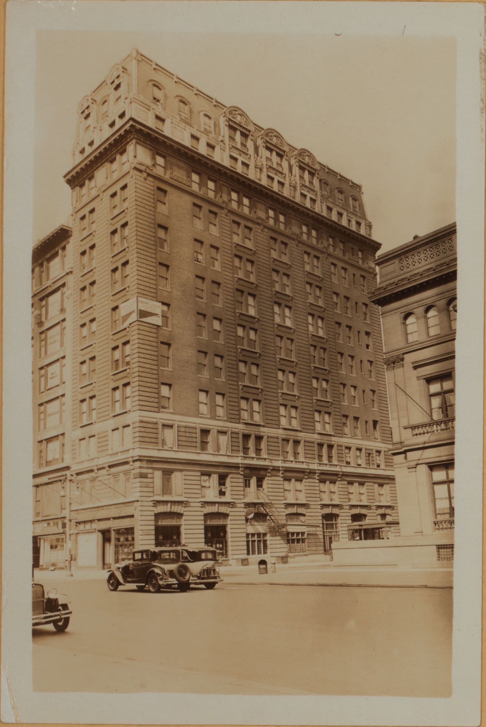 Manhattan: 5th Avenue - 51st Street, 1931