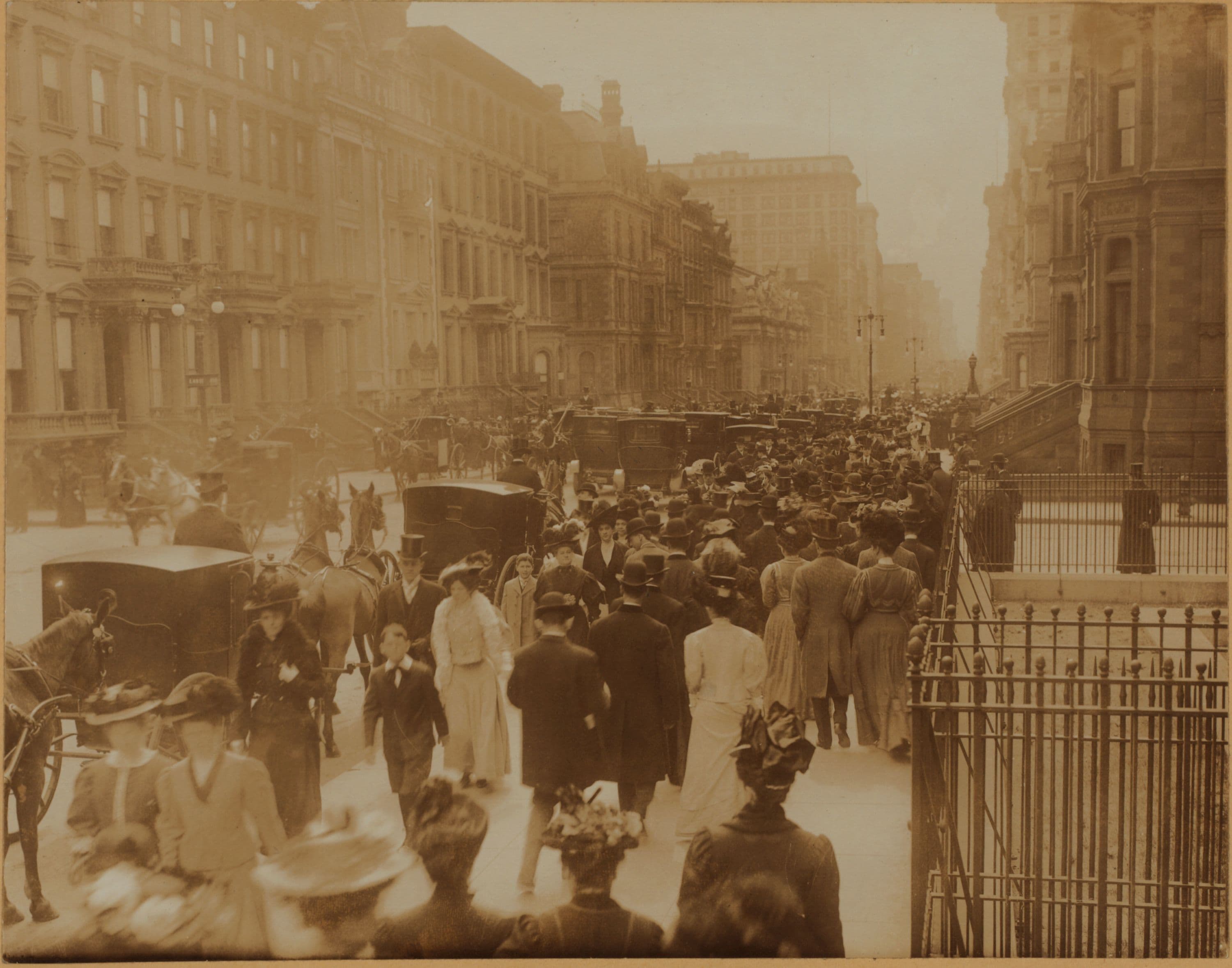 Manhattan: 5th Avenue - 49th Street