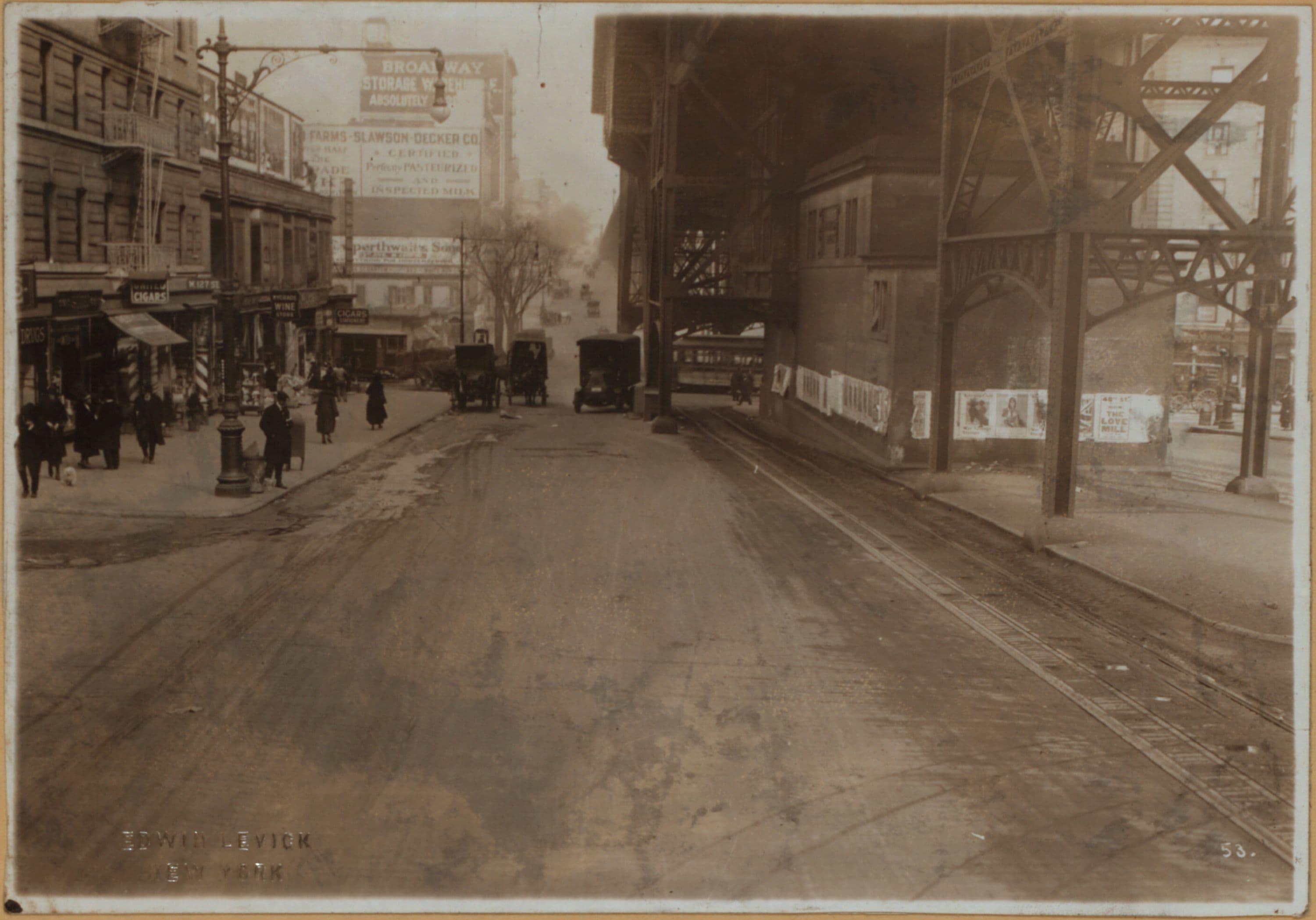 Manhattan: Broadway - 127th Street