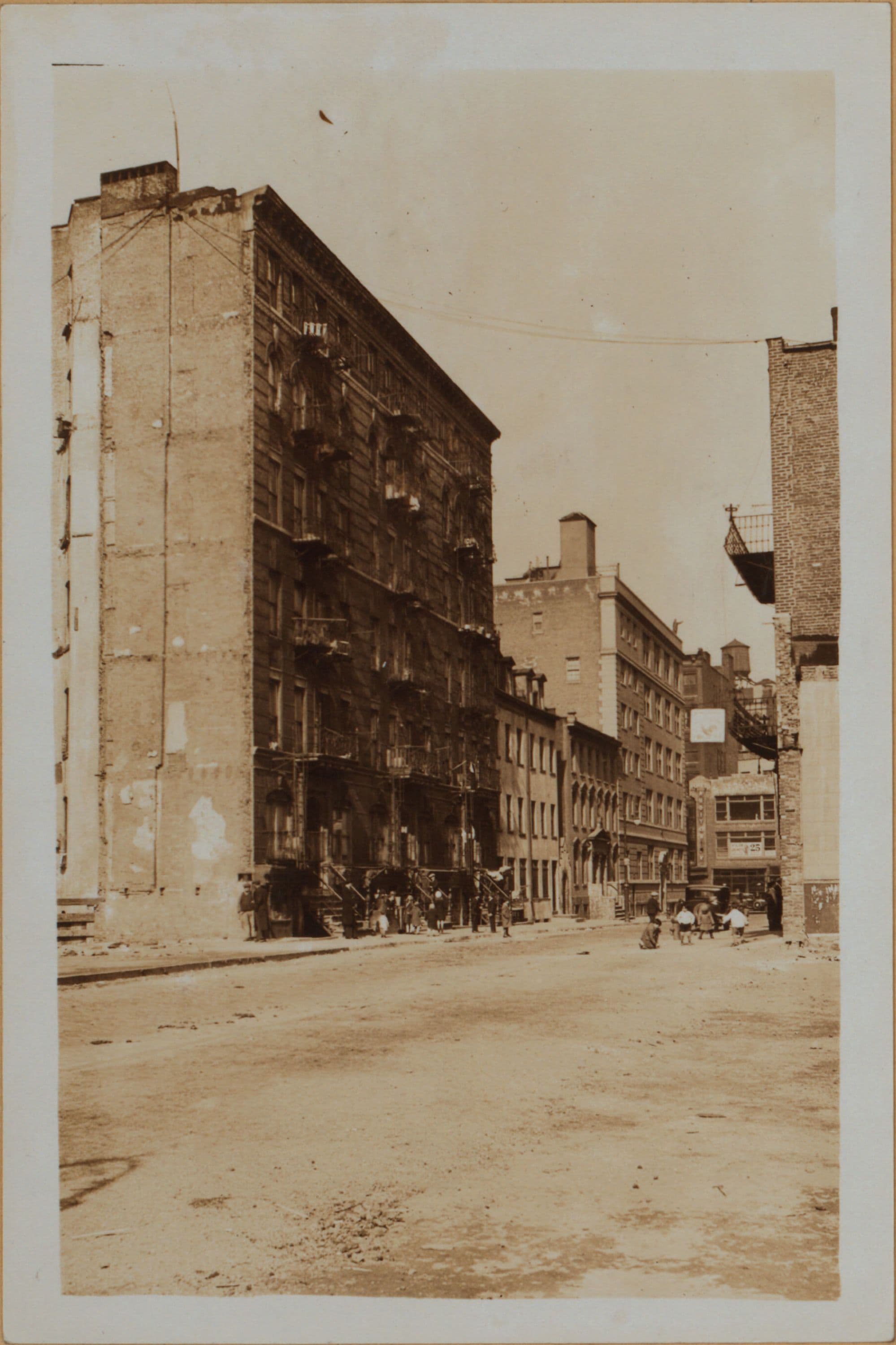 Manhattan: Elizabeth Street - East Houston