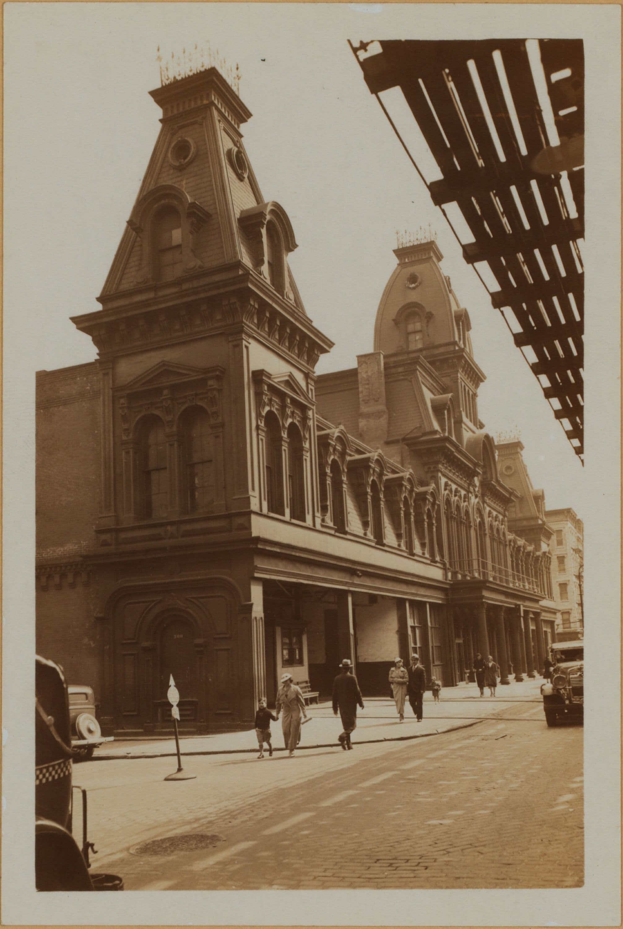 Manhattan: 3rd Avenue - 65th Street, 1915–1934